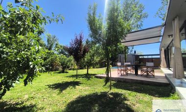 Casa en venta de 3 dormitorios c/ cochera en Lunlunta