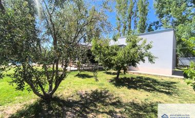 Casa en venta de 3 dormitorios c/ cochera en Lunlunta