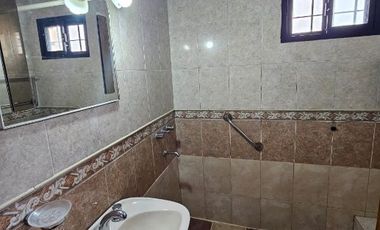Departamento Tipo Casa en alquiler en Lanus Oeste