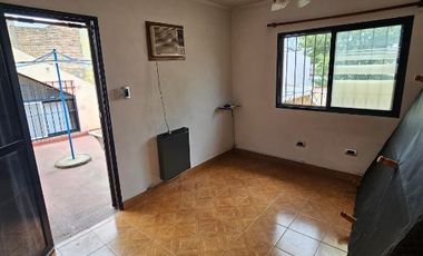 Departamento Tipo Casa en alquiler en Lanus Oeste