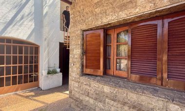 Casa en venta c/ cochera en Rafaela