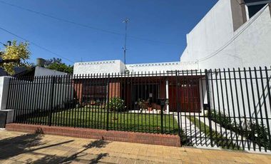 Casa en venta en Haedo Sur