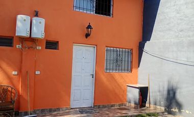 ALQUILER DUPLEX DOS AMBIENTES CON COCHERA CORIMAYO