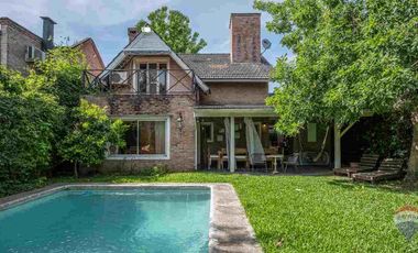 Casa en venta en el Barrio Los Olmos