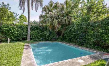 Casa en venta en el Barrio Los Olmos