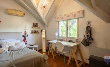 Casa en venta en el Barrio Los Olmos