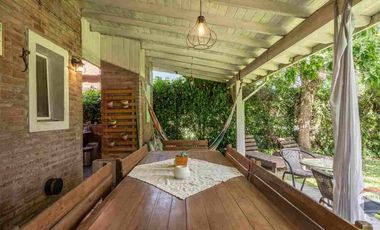 Casa en venta en el Barrio Los Olmos