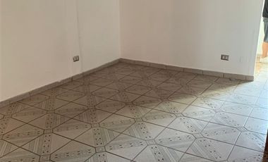 Casa en Arriendo en LORD COCHRANE A CUATRO CUADRAS DE AVENIDA MATTA Y METRO RONDIZZONI