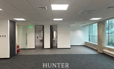 Oficina en Arriendo en Santa Maria / Carolina Rabat.;. Opcion Mobiliario