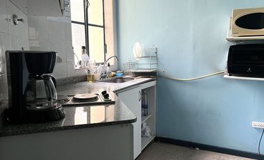 ALQUILER oficina San Juan 1100 reciclada amueblada