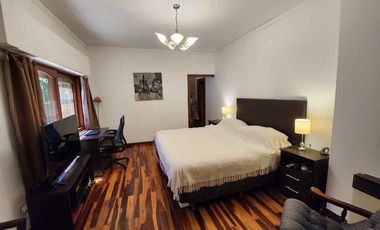 VENTA CASA 5 AMBIENTES PARQUE PISCINA TORTUGUITAS