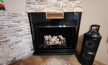 VENTA CASA 5 AMBIENTES PARQUE PISCINA TORTUGUITAS