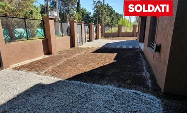 Duplex en venta en Pilar, excelente acceso