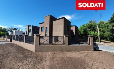 Duplex en venta en Pilar, excelente acceso