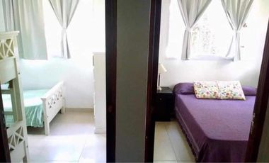 Casa en venta - 4 Dormitorios 4 Baños - 720Mts2 - Mar Azul