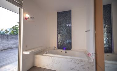 Casa de Lujo en Zona Andares Puerta de Hierro Puerta Plata