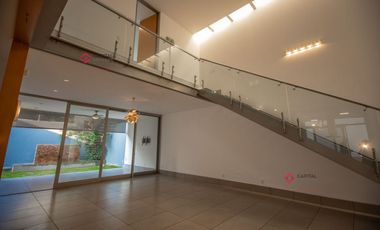 Casa de Lujo en Zona Andares Puerta de Hierro Puerta Plata