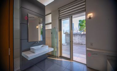 Casa de Lujo en Zona Andares Puerta de Hierro Puerta Plata