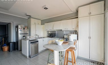 Departamento en dúplex 4 ambientes con vista al río en Vicente López