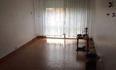 Departamento en venta - 2 Dormitorios 1 Baño - 84Mts2 - Bernal Oeste