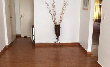 Departamento en venta - 2 Dormitorios 1 Baño - 84Mts2 - Bernal Oeste