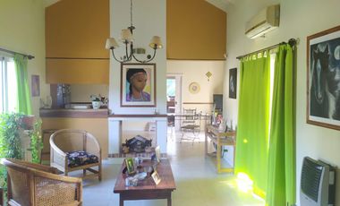 Casa en venta - 3 Dormitorios 2 Baños - Cochera - 680mts2 - San Miguel Del Monte