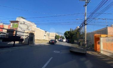 Casa en venta, 4 recámaras, 1.5 baños, cocina, sala comedor, área de lavado, portón eléctrico