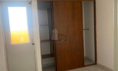 Casa en venta, 4 recámaras, 1.5 baños, cocina, sala comedor, área de lavado, portón eléctrico