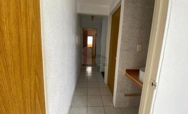 Casa en venta, 4 recámaras, 1.5 baños, cocina, sala comedor, área de lavado, portón eléctrico