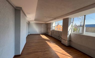 Edificio en renta en 5 de Mayo, Toluca, México