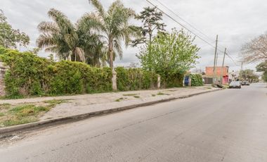 Venta Terreno Triple Frente en Castelar - Toma Permuta - Ideal inversor