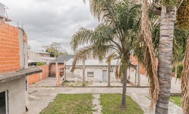 Venta Terreno Triple Frente en Castelar - Toma Permuta - Ideal inversor