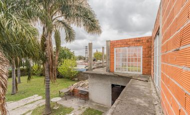 Venta Terreno Triple Frente en Castelar - Toma Permuta - Ideal inversor