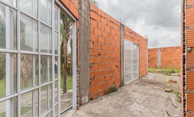 Venta Terreno Triple Frente en Castelar - Toma Permuta - Ideal inversor