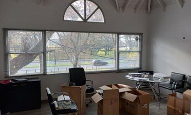 Oficina en venta en  Dardo Rocha con dos cocheras cubiertas Inmejorable ubicación en zona