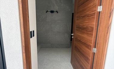 ESTRENA RESIDENCIA EN VENTA CON ROOF EN ST. ANGELO RESIDENCE NORPONIENTE AGS.