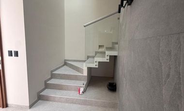 ESTRENA RESIDENCIA EN VENTA CON ROOF EN ST. ANGELO RESIDENCE NORPONIENTE AGS.