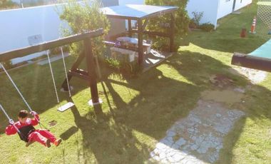 Complejo de Cabañas en venta - 4 Dormitorios 3 Baños - Cocheras - Necochea