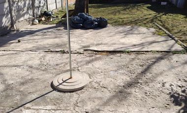 Casa en venta - 3 Dormitorios 1 Baño - Cochera - 400Mts2 - Claypole