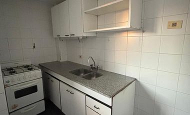 Luminoso departamento en alquiler