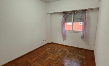 Luminoso departamento en alquiler