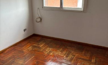 Luminoso departamento en alquiler