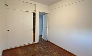 Luminoso departamento en alquiler