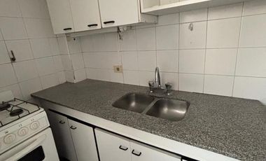 Luminoso departamento en alquiler