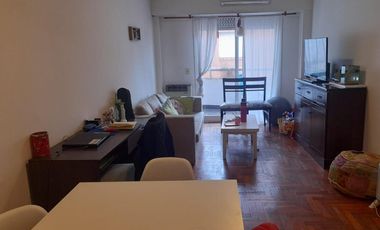 Luminoso departamento en alquiler