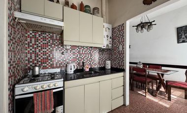 EXCELENTE PH 3 AMB CON TERRAZA Y QUINCHO SIN EXPENSAS