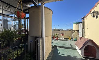 EXCELENTE PH 3 AMB CON TERRAZA Y QUINCHO SIN EXPENSAS