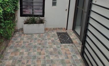 PH en venta - 3 Dormitorios 2 Baños - 181Mts2 - Quilmes