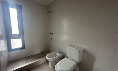 Casa en venta - 3 Dormitorios 3 Baños - 934Mts2 - Pinamar