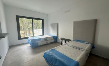 Casa en venta - 3 Dormitorios 3 Baños - 934Mts2 - Pinamar